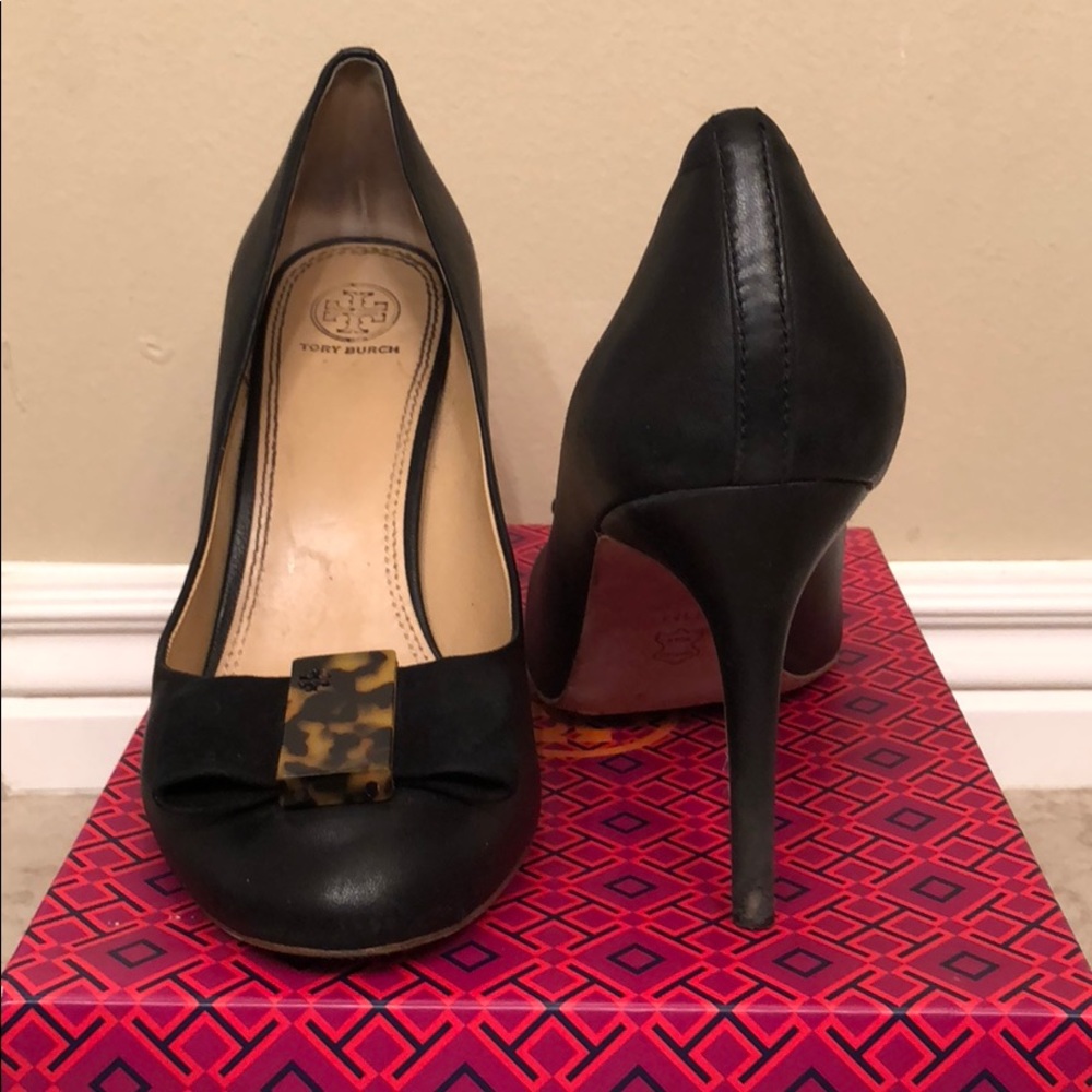 Tory Burch Chase pump